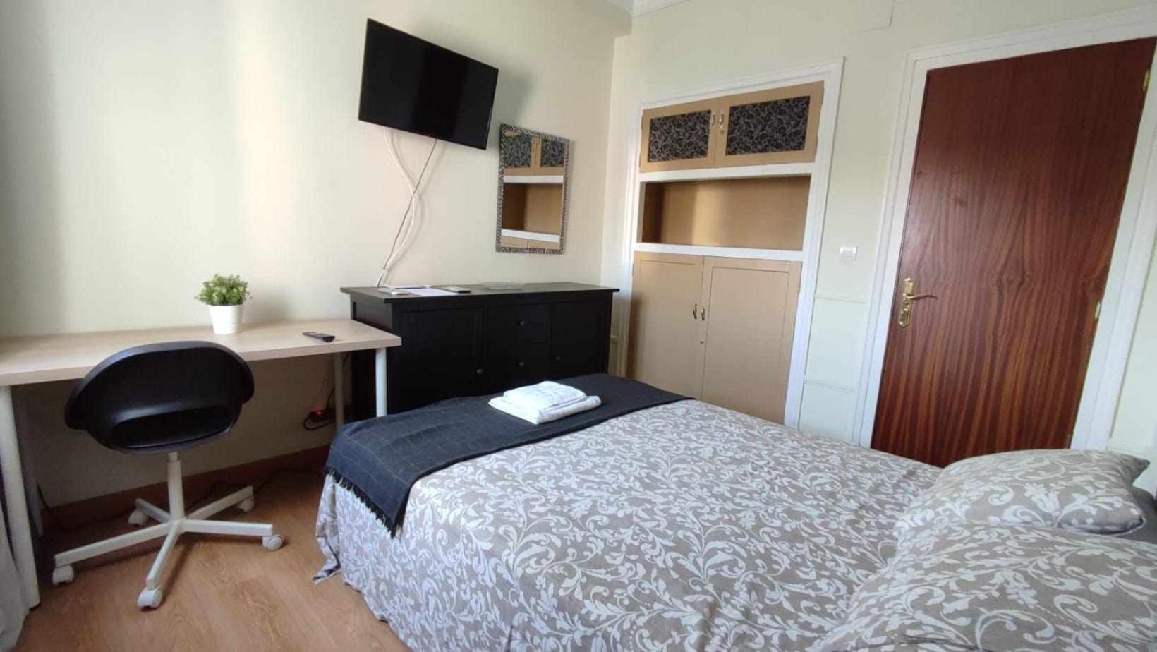 Fliphouse Rooms Pension Билбао Екстериор снимка