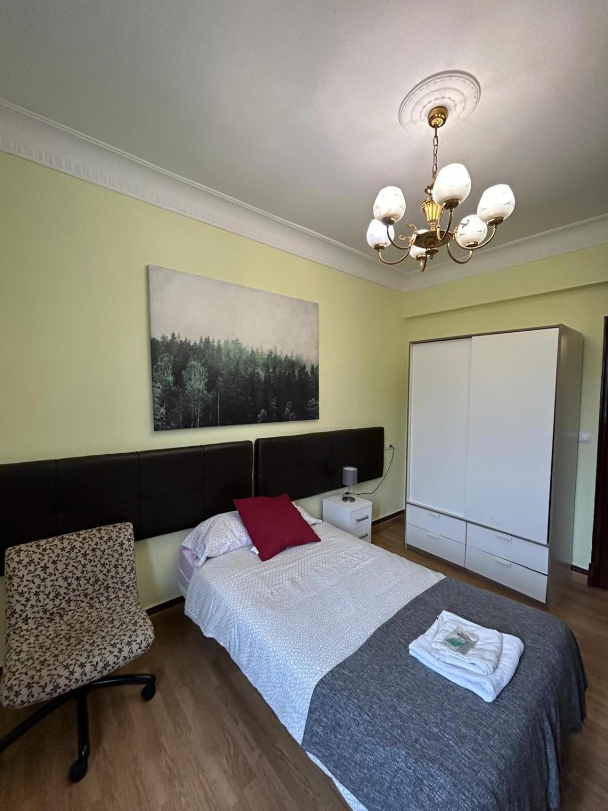 Fliphouse Rooms Pension Билбао Екстериор снимка