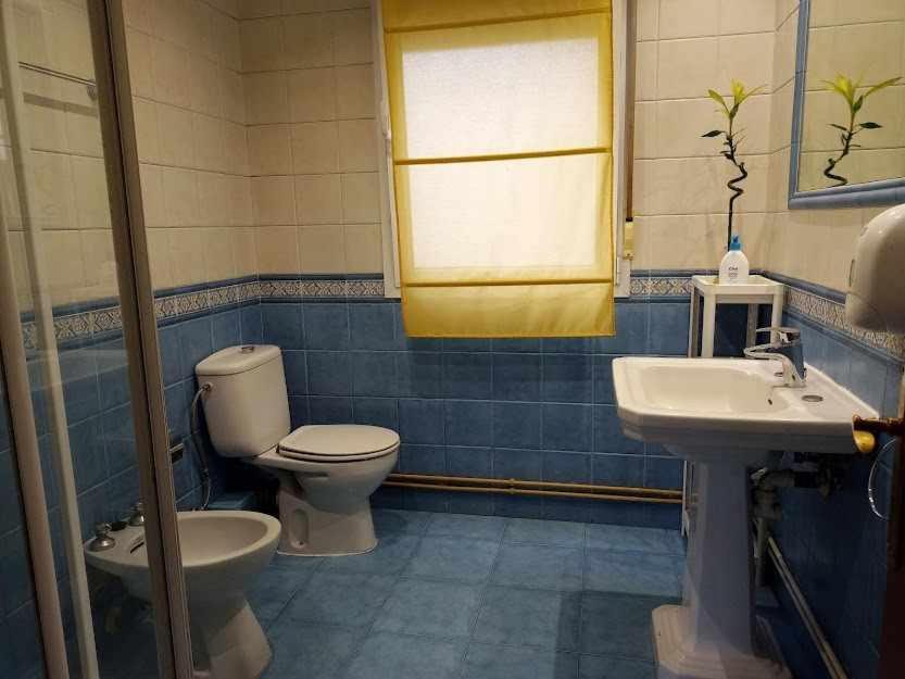 Fliphouse Rooms Pension Билбао Екстериор снимка