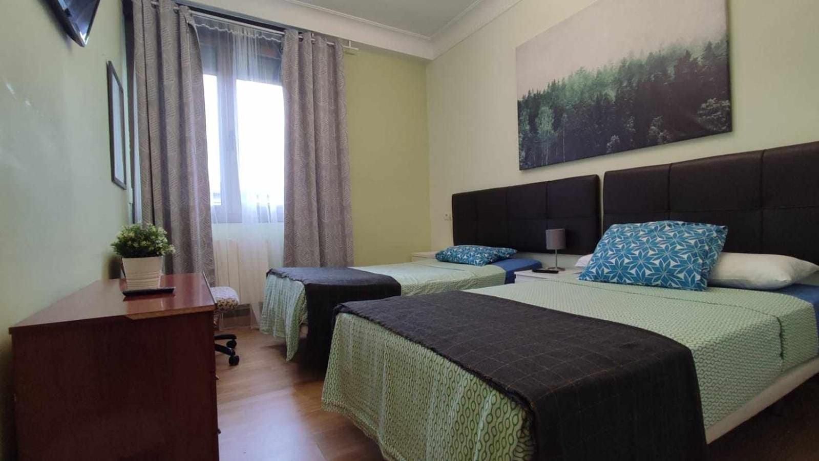 Fliphouse Rooms Pension Билбао Екстериор снимка